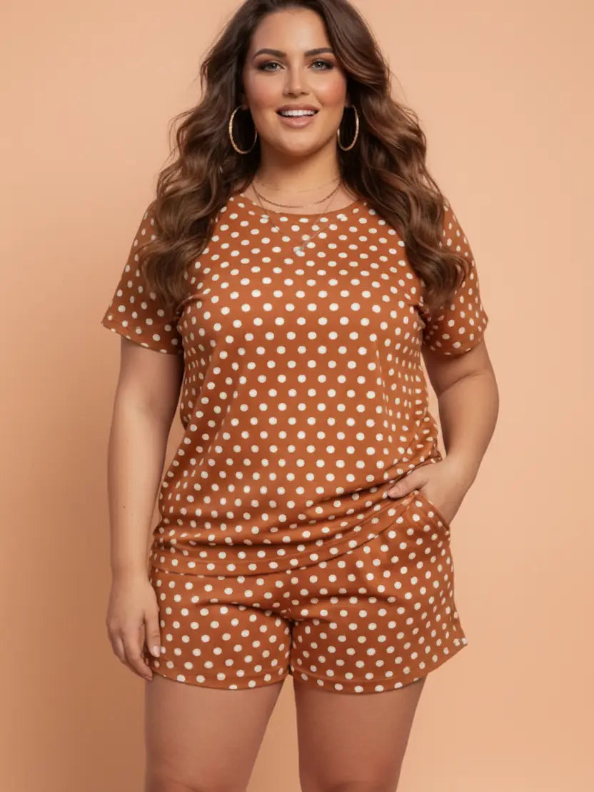 Brown Polka Dot Tee & Shorts Set - Curvy