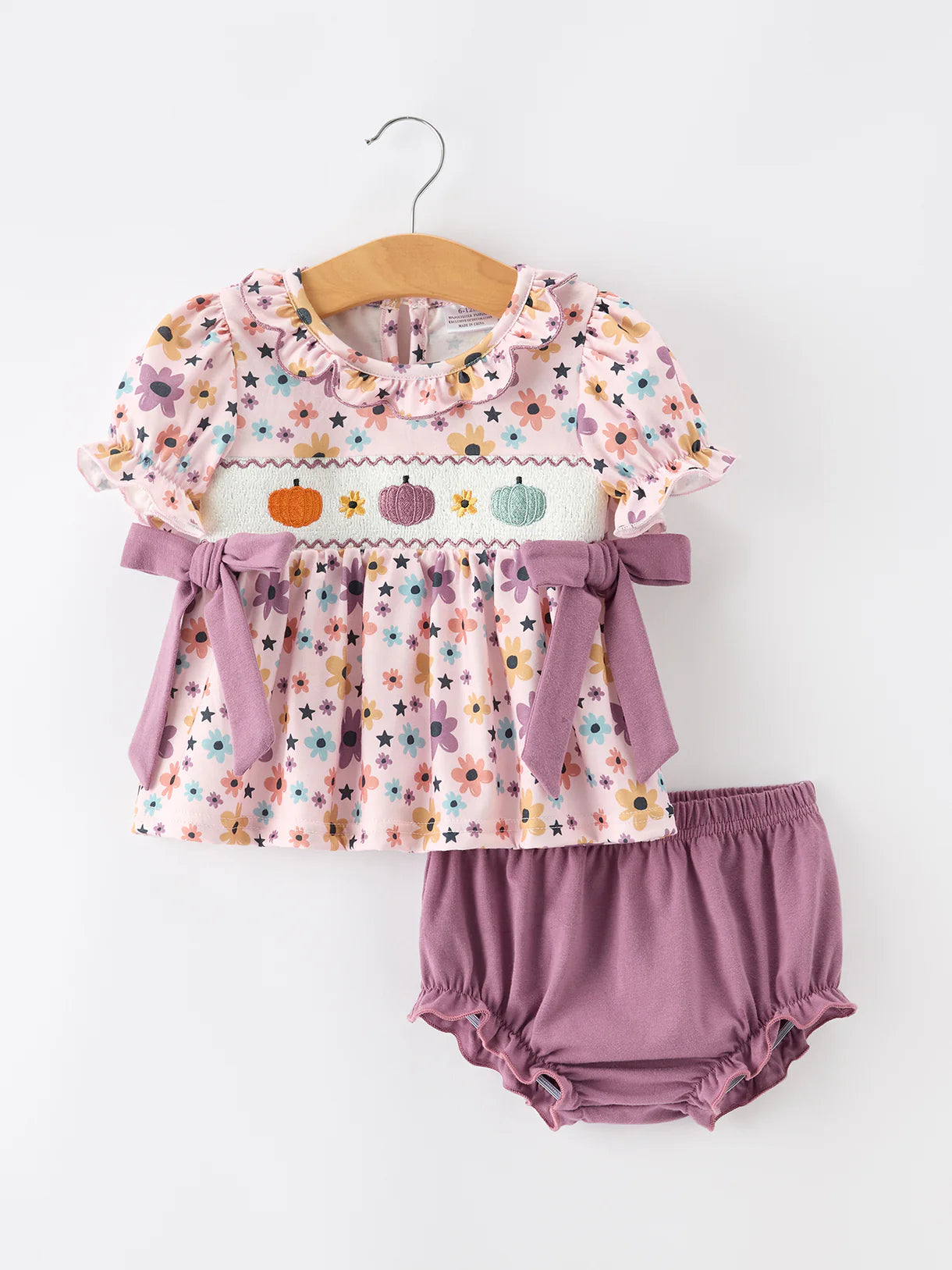 Daisy Smocked Pumpkin Bow Bummies Set