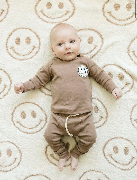 Latte Smiley Double-sided Plush Blanket