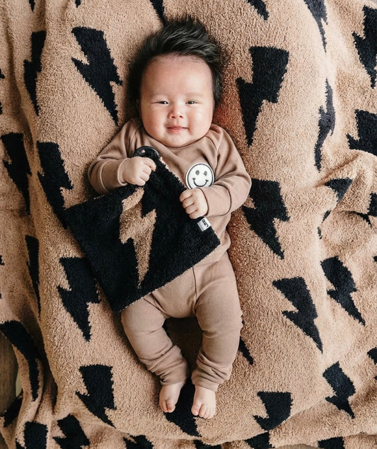 Mocha Lightning Bolt Double-sided Plush Blanket