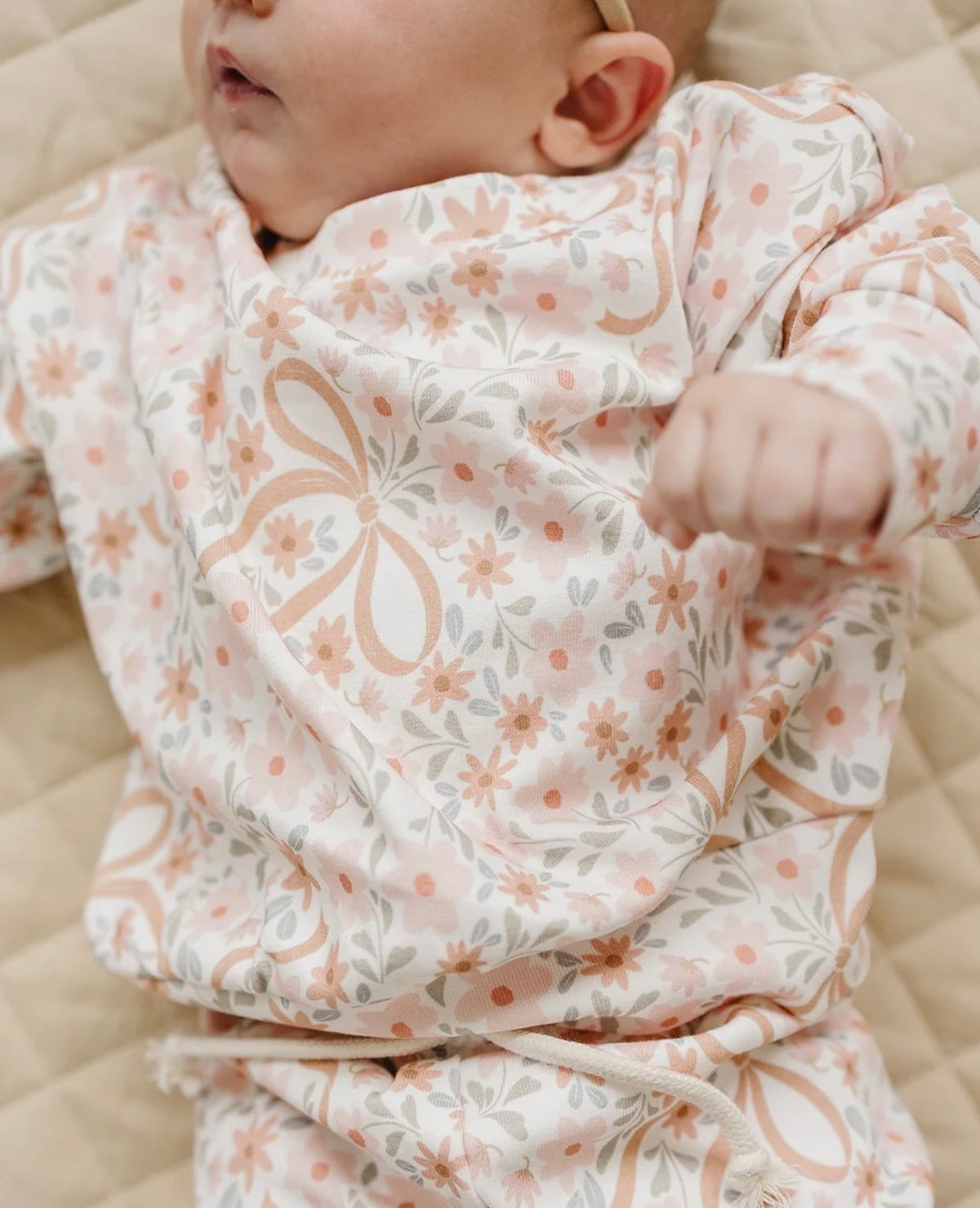 Cozy Daisy Jogger Set