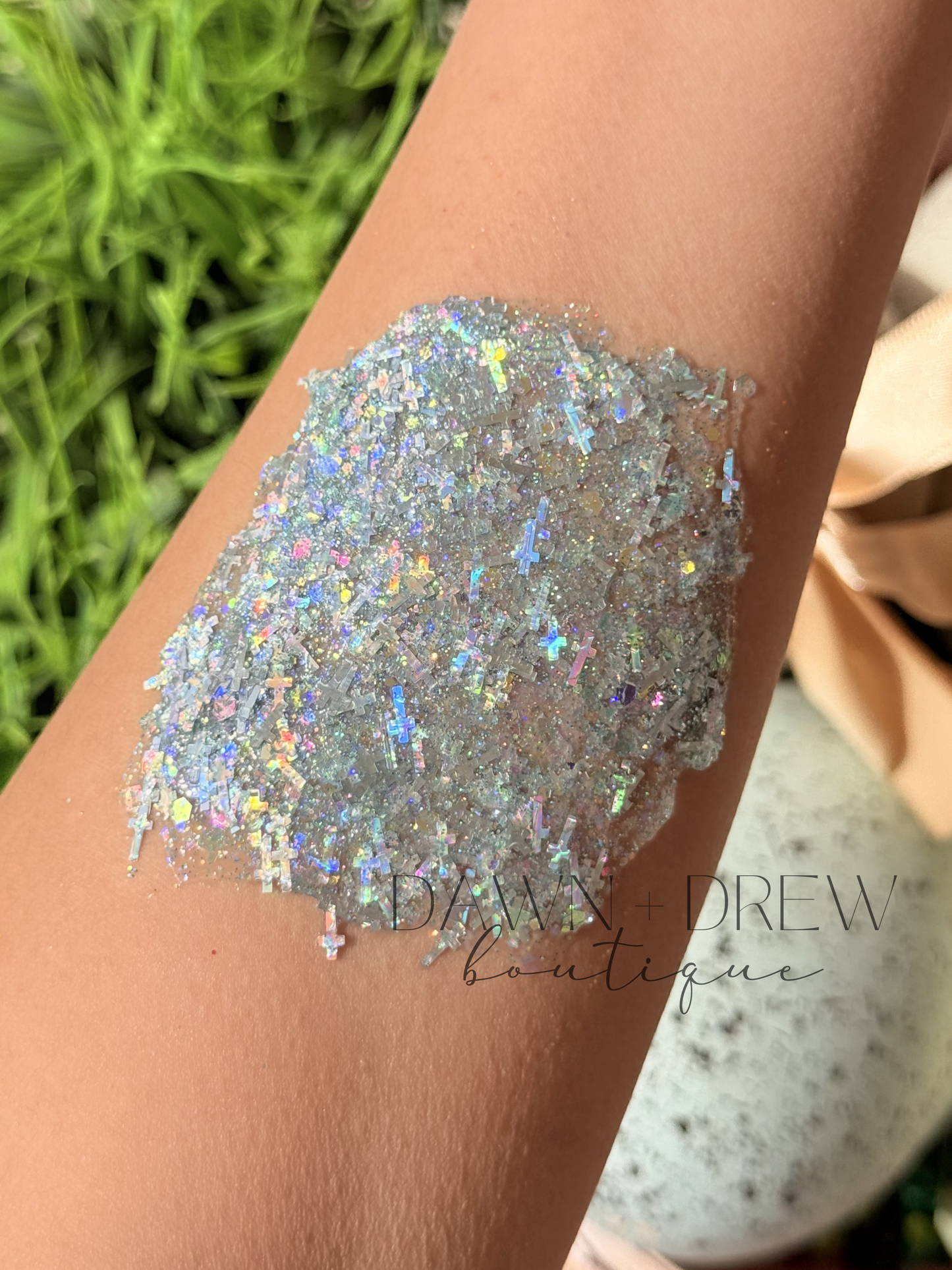 HAIR GLITTER: Sunday Morning Shimmer