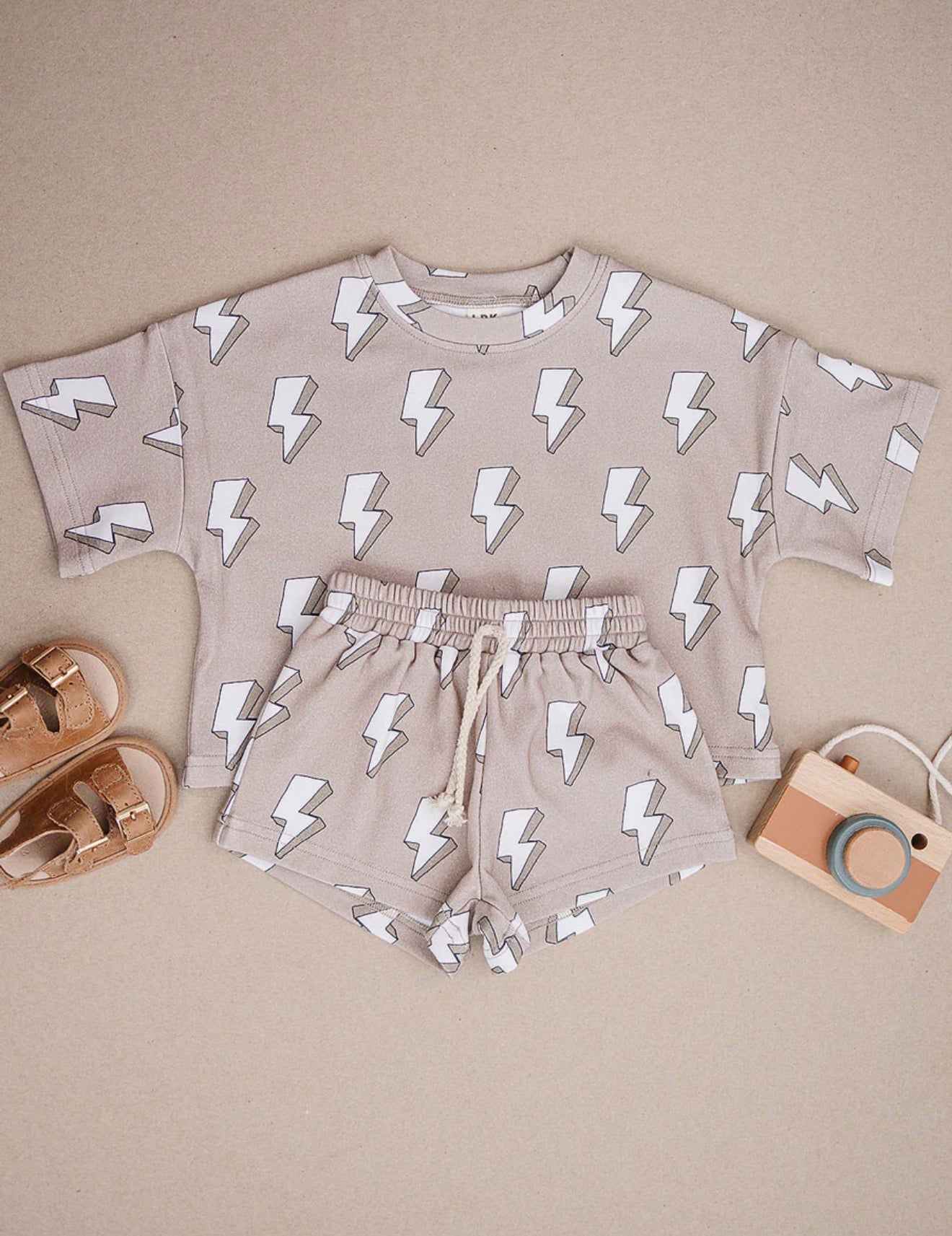 Electric Beige Shorts Set