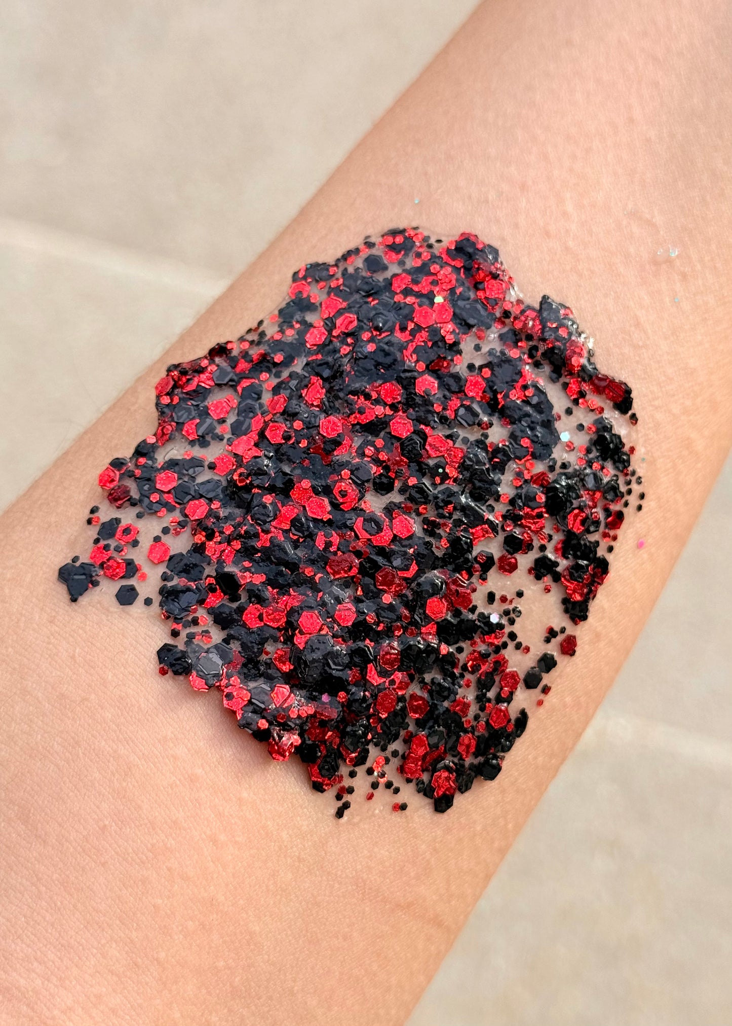 HAIR GLITTER: Anti-Valentine