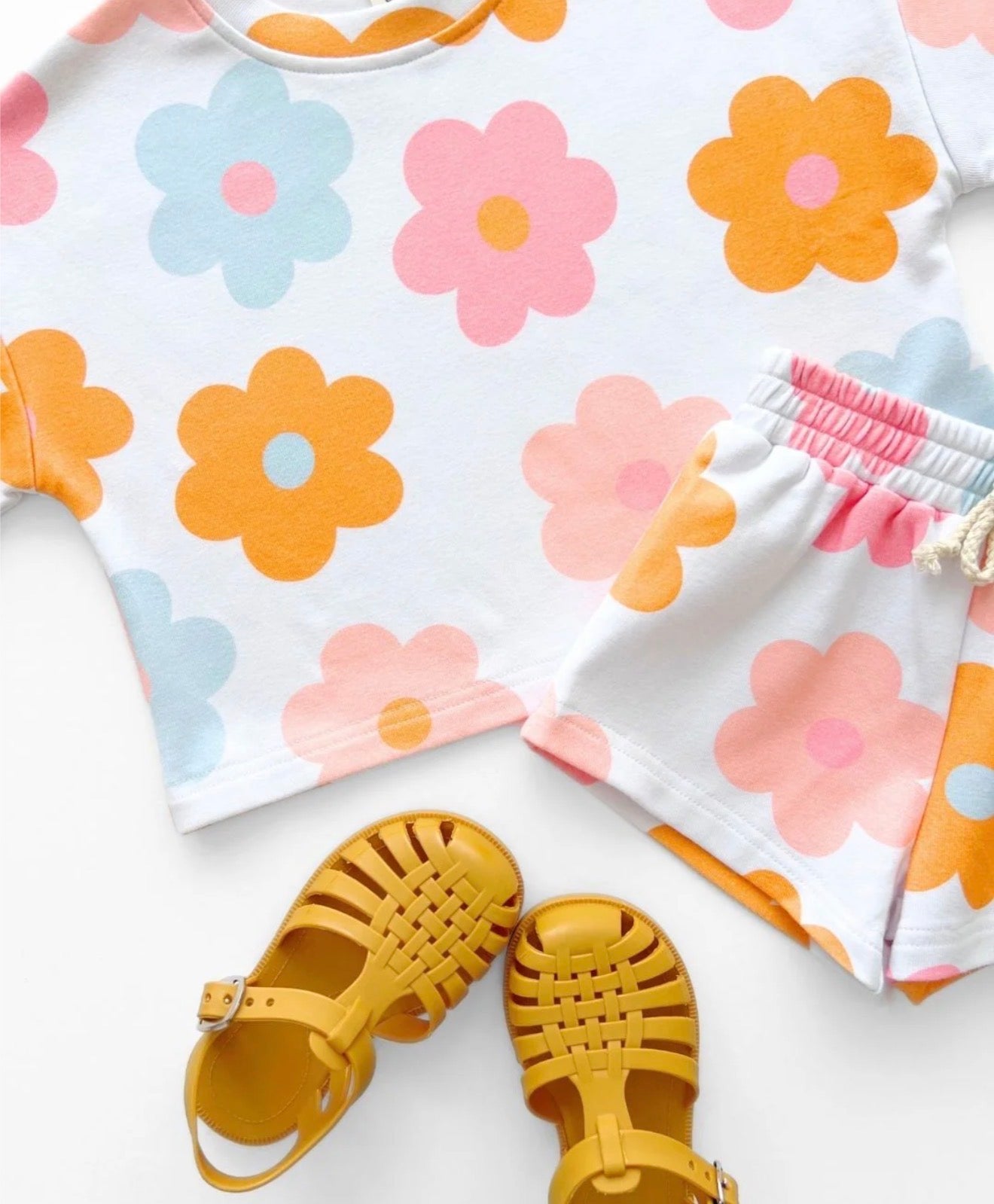 Daisy Pop Shorts Set