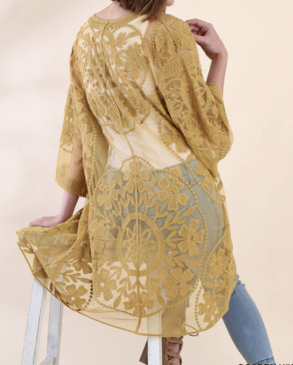 Stick Season Kimono: Curvy