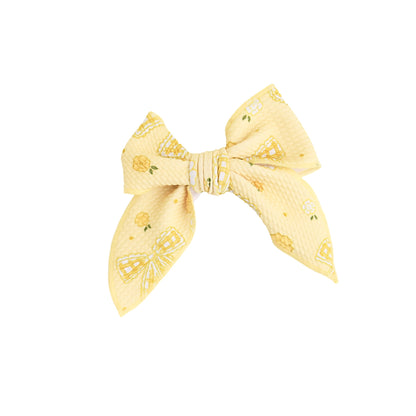 Lola Clip Bow